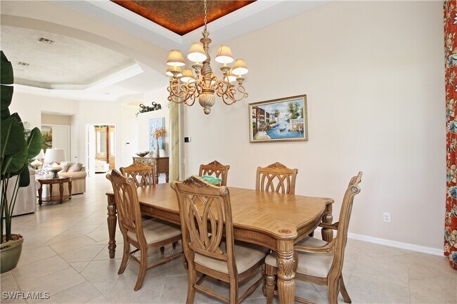 Building Photo - 1901 Winding Oaks Way