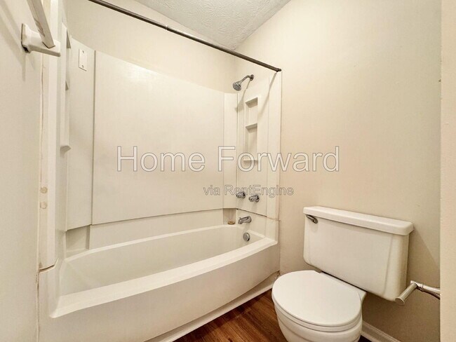 Building Photo - 3118 High Ridge Dr