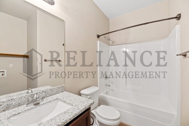 Building Photo - 3738 N Tyler Ct