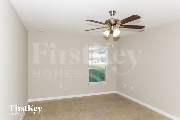 Building Photo - 470 Earhart Dr