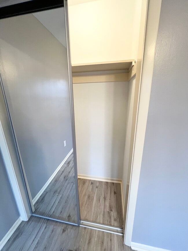 Building Photo - 20301 Shelburne Rd