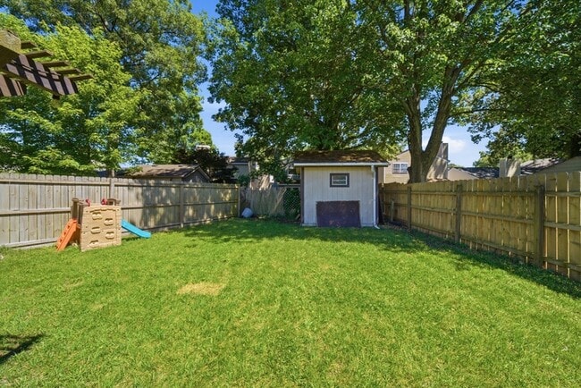 Building Photo - 1810 Delaney St