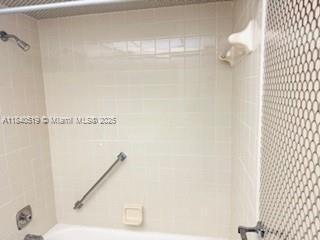 Building Photo - 4760 Lucerne Lakes Blvd W