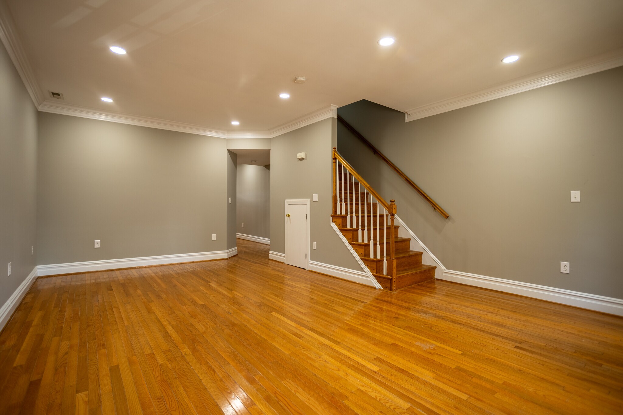 Building Photo - 1306 W Clay St