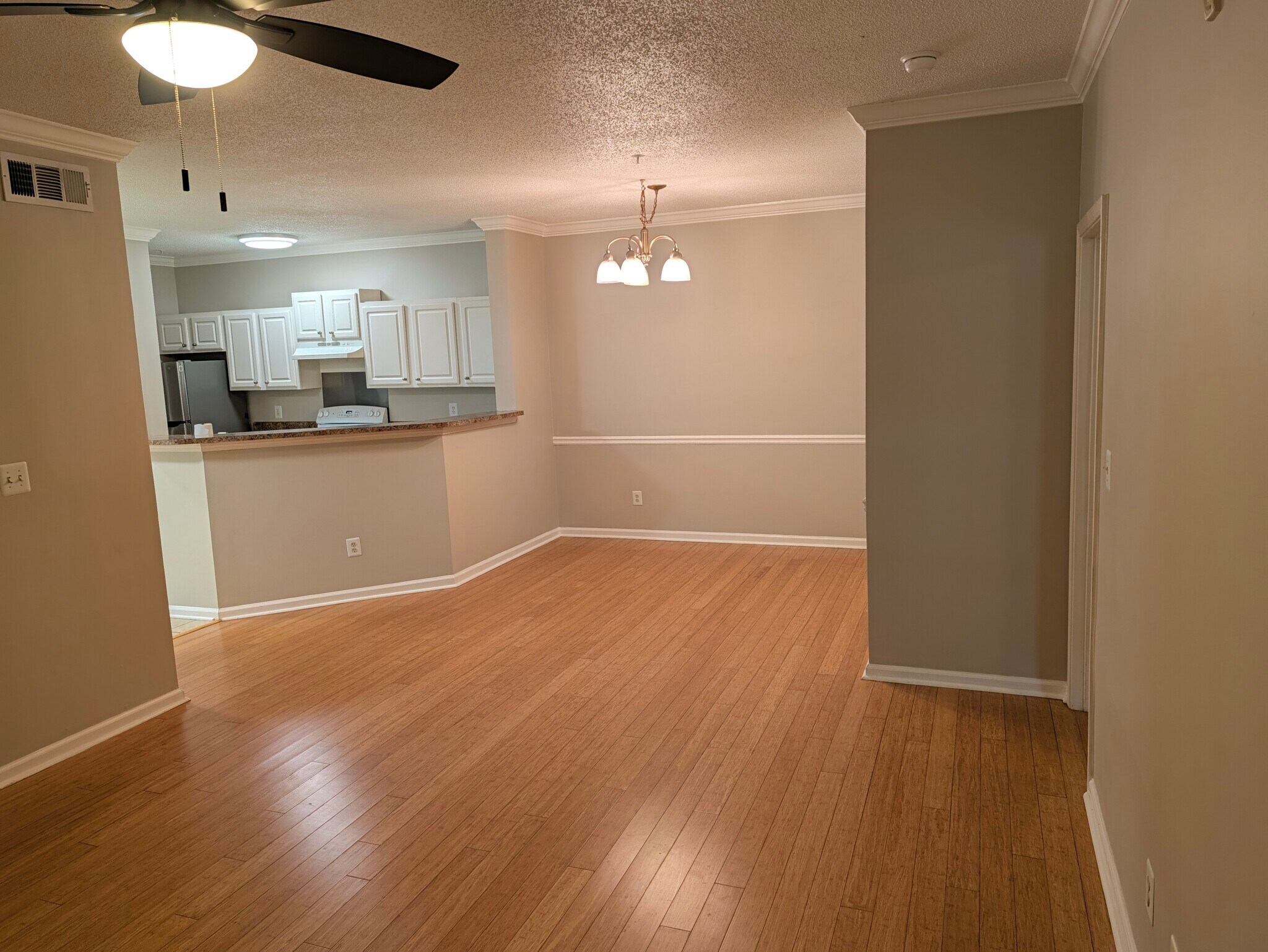 Building Photo - 5106 Walden Park Dr