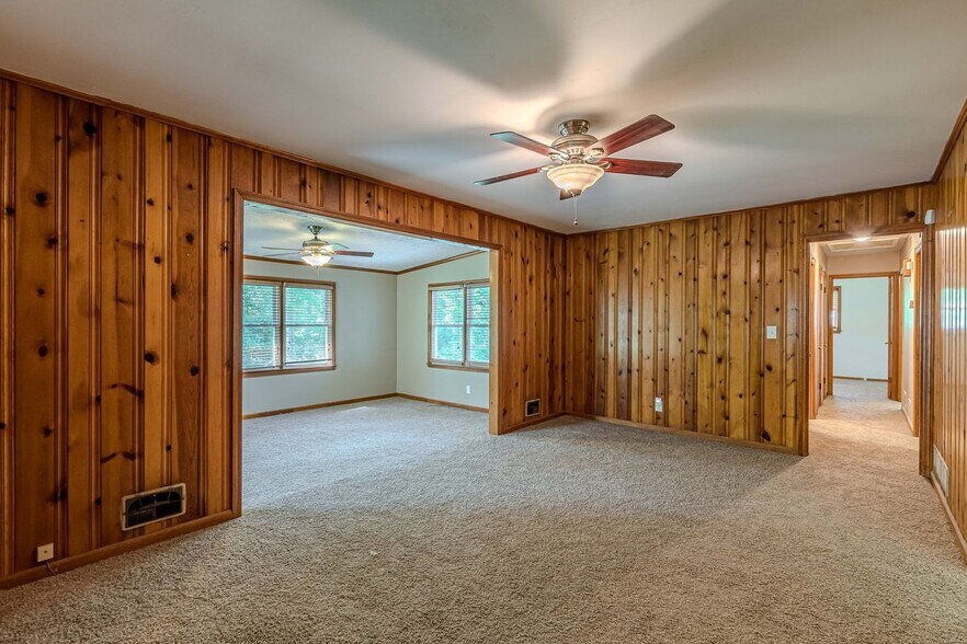 Building Photo - 3920 Cliftondale Pl