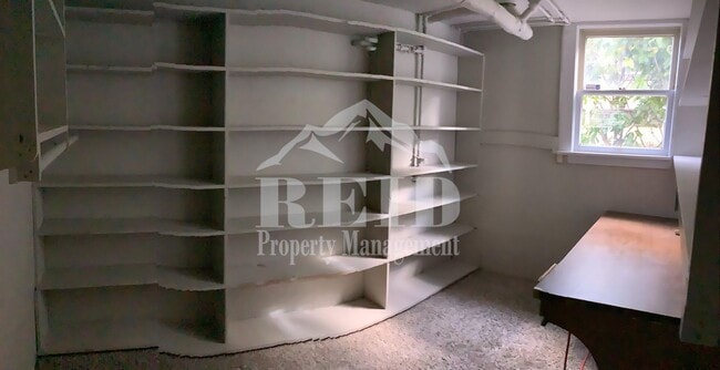 Building Photo - Large home/3bed 3 bath with bonus/office room just outside of PSNS and close to Bremerton Ferry