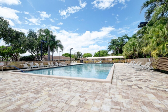 Building Photo - 8256 Summerbreeze Ln