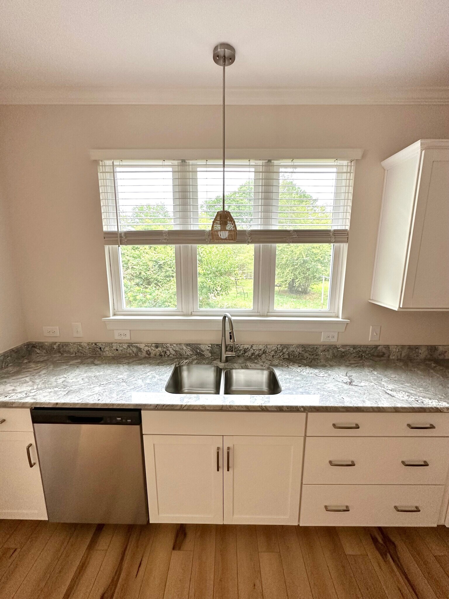 Kitchen - 4119 Peachtree Ave