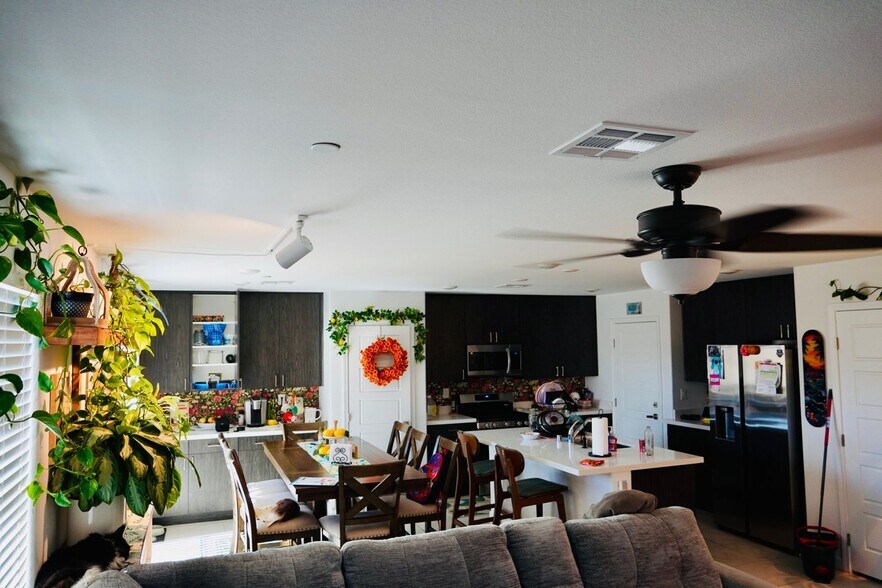 Building Photo - 131 Barringswell Ave