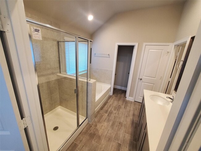 Building Photo - 14928 Chipwood Dr