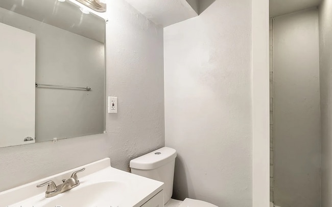 Building Photo - 3833 W 89th Way