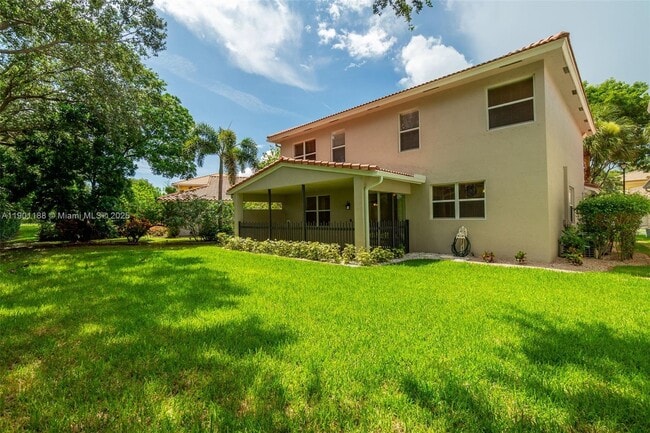Building Photo - 9065 Silver Glen Way