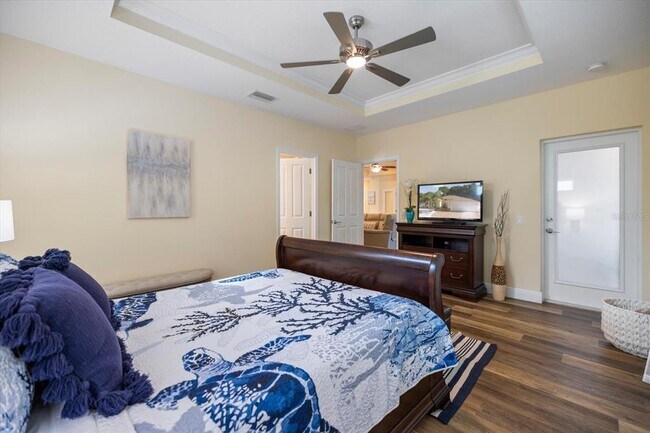 Building Photo - 2339 Datura St