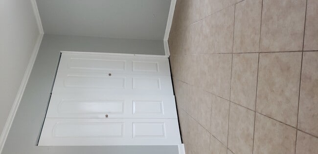 Building Photo - 239 Malibu Dr