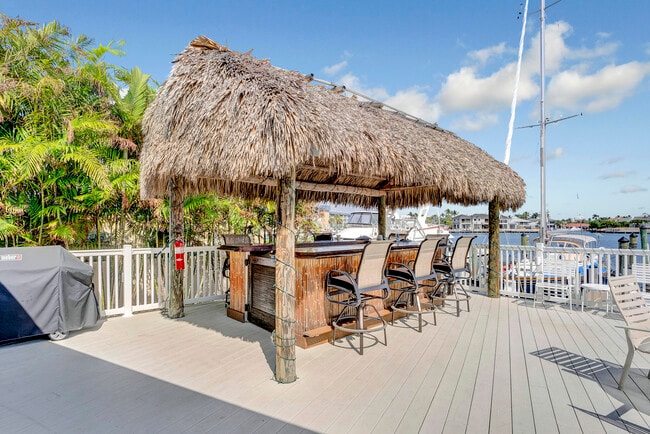 Building Photo - 210 Captains Walk