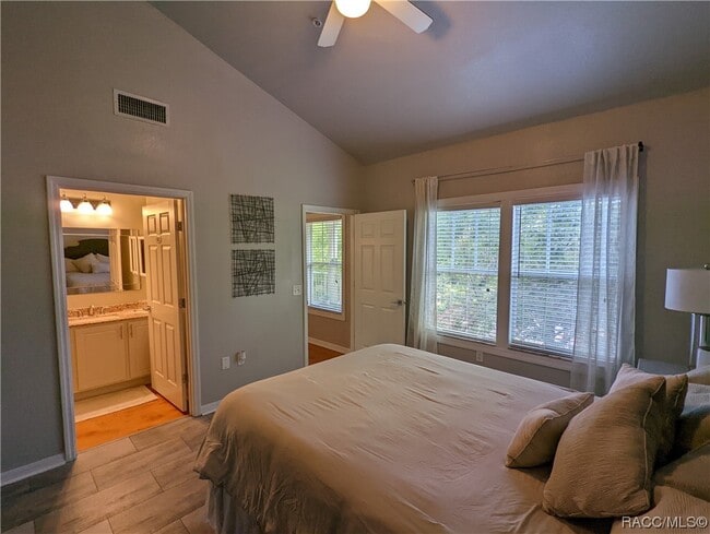 Building Photo - 9116 SW 51st Rd