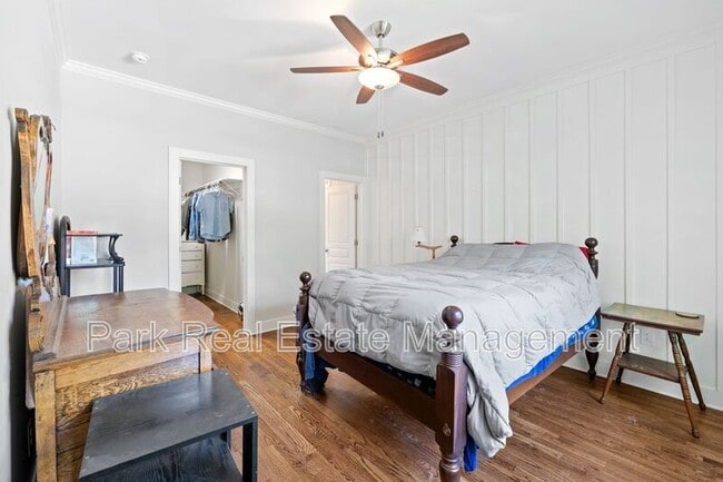 Building Photo - 1111 W Murray Ave