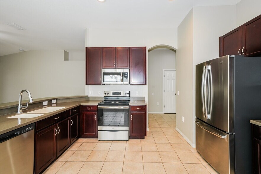 Building Photo - 423 Fern Gulley Dr