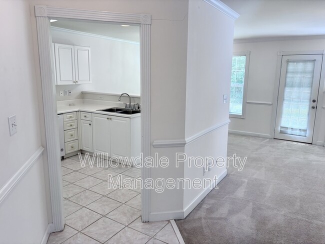 Building Photo - 138 Grande Meadow Way