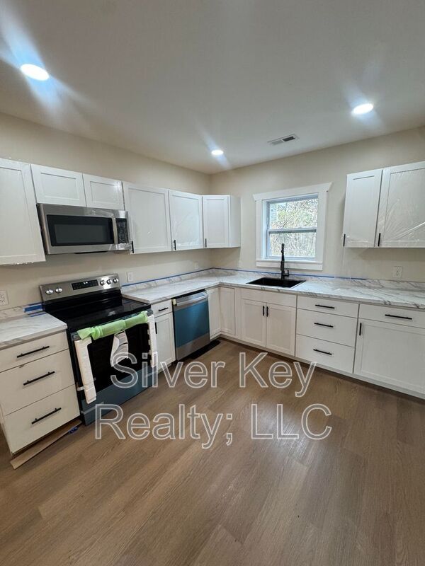 Building Photo - 3671 Sweetwater Vonore Rd