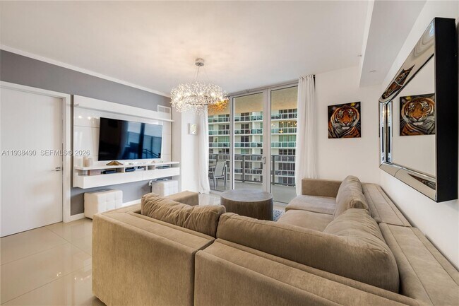 Building Photo - 488 NE 18th St