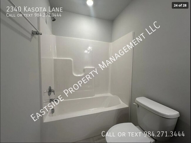 Building Photo - 2340 Kasota Ln
