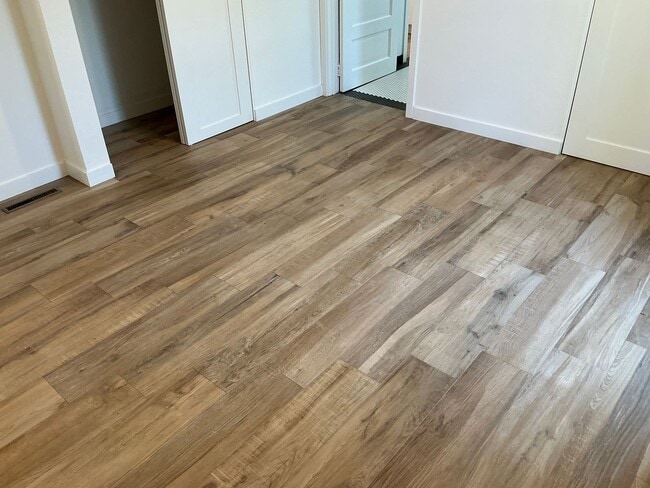 Building Photo - Beautiful 4 Bedroom 2 Bath Home in Old Tow...