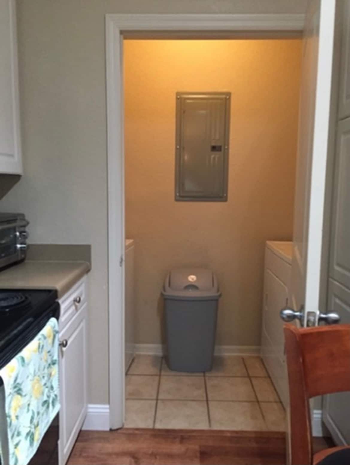 Building Photo - 4221 W Spruce St