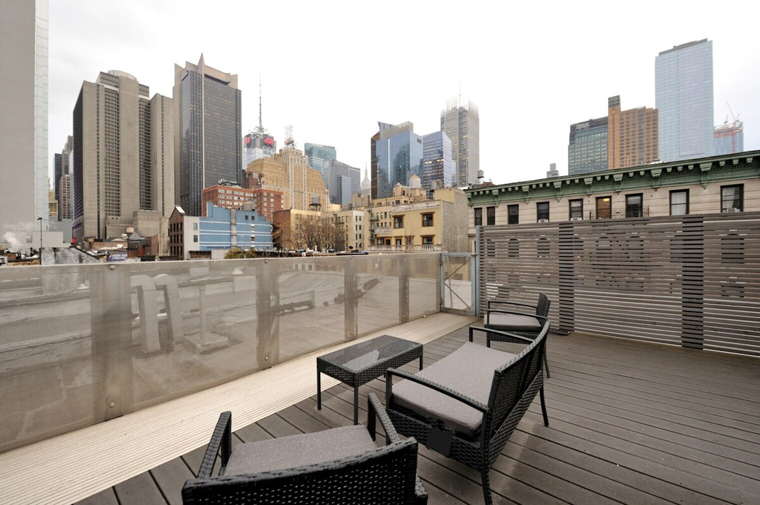 Building Photo - 353 W 46th St
