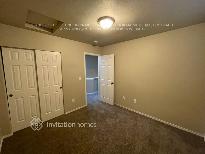 Building Photo - 7420 46th Pl NE