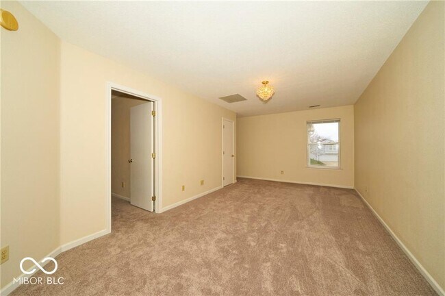 Building Photo - 12772 Crescent Dr