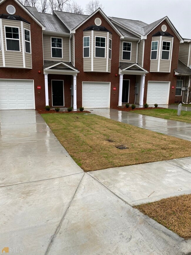 Building Photo - 538 Maggie Ln