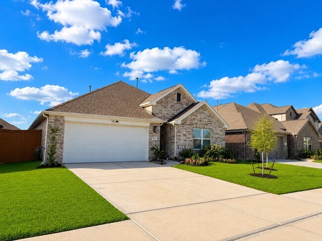 Building Photo - 4724 Peony Grn Dr