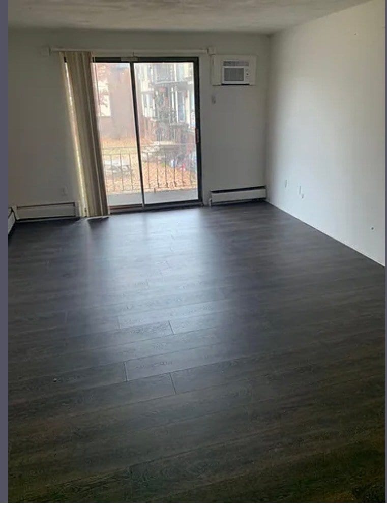 Building Photo - 121 Whipple St