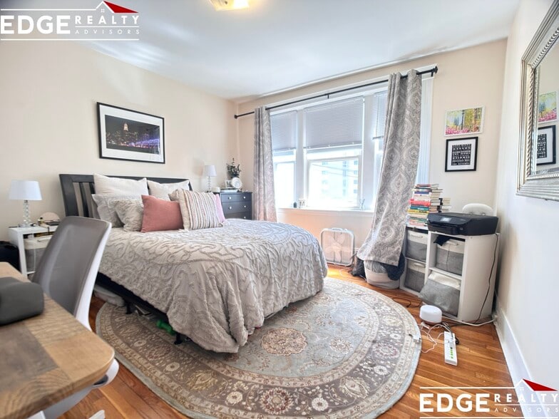 Building Photo - 16 Fuller St