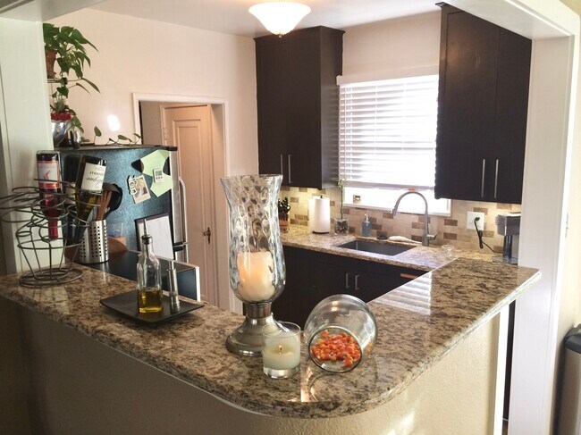 Kitchen - 1545 S Steele St