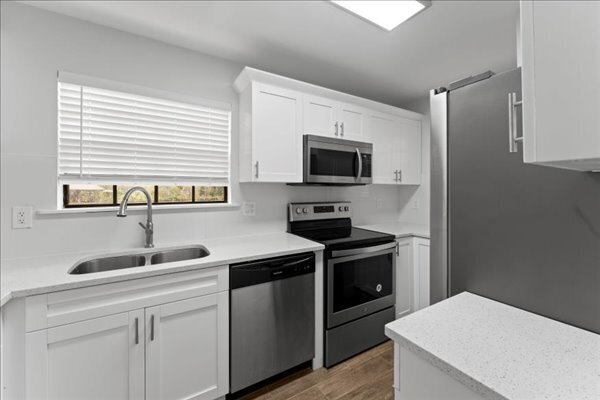 Building Photo - 5278 Treetops Dr