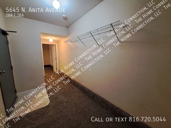 Building Photo - 5645 N Anita Ave