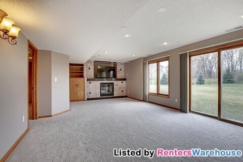 Building Photo - 2692 118th Cir NE