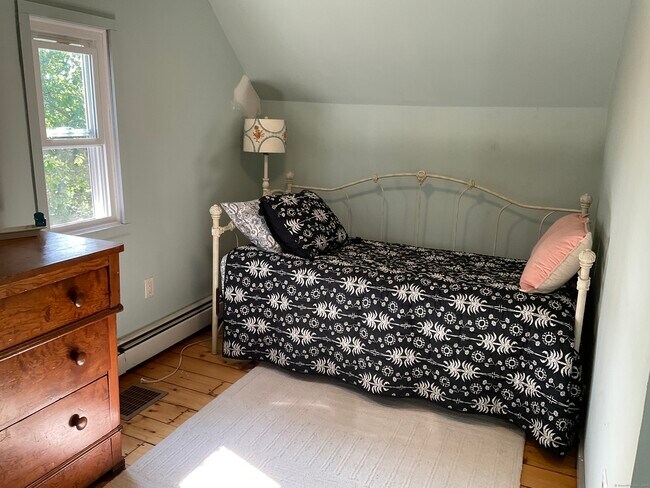 Building Photo - 14 High St