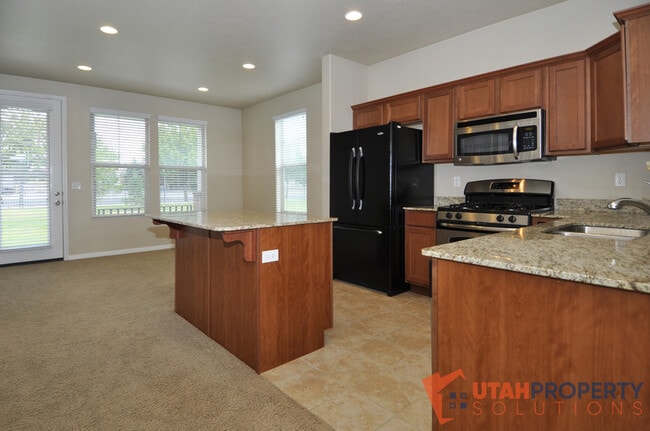 Building Photo - 3174 Bald Mountain Dr