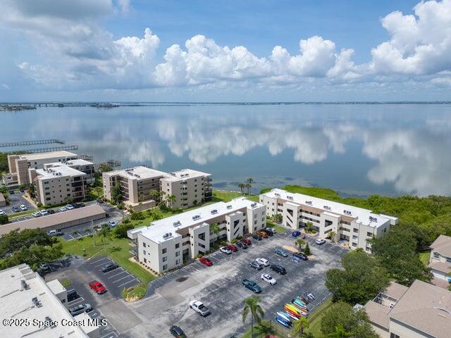 Building Photo - 200 International Dr