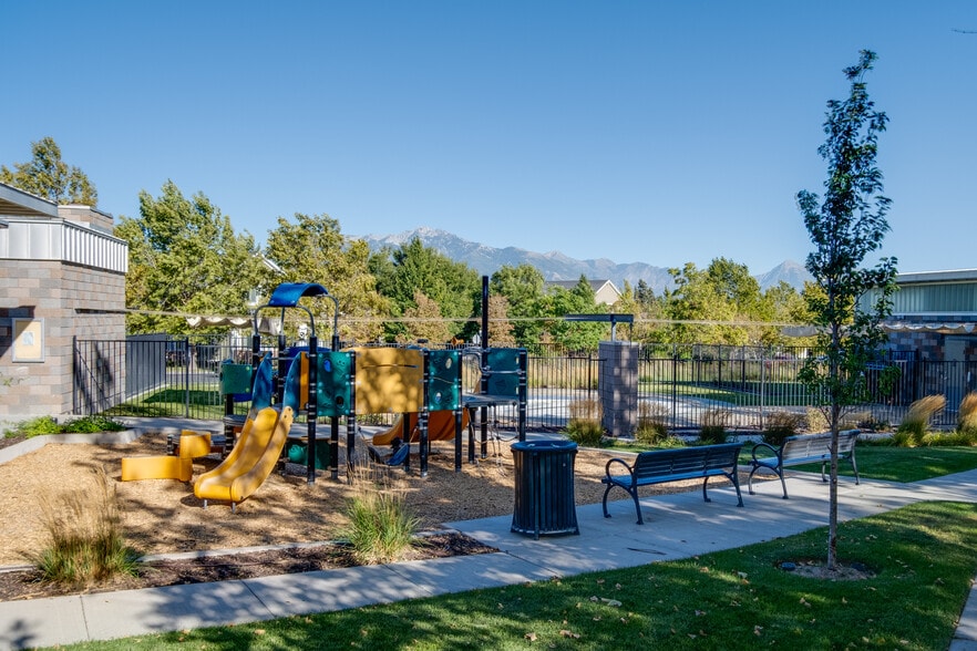 Play Ground - 11628 S Watercourse Rd
