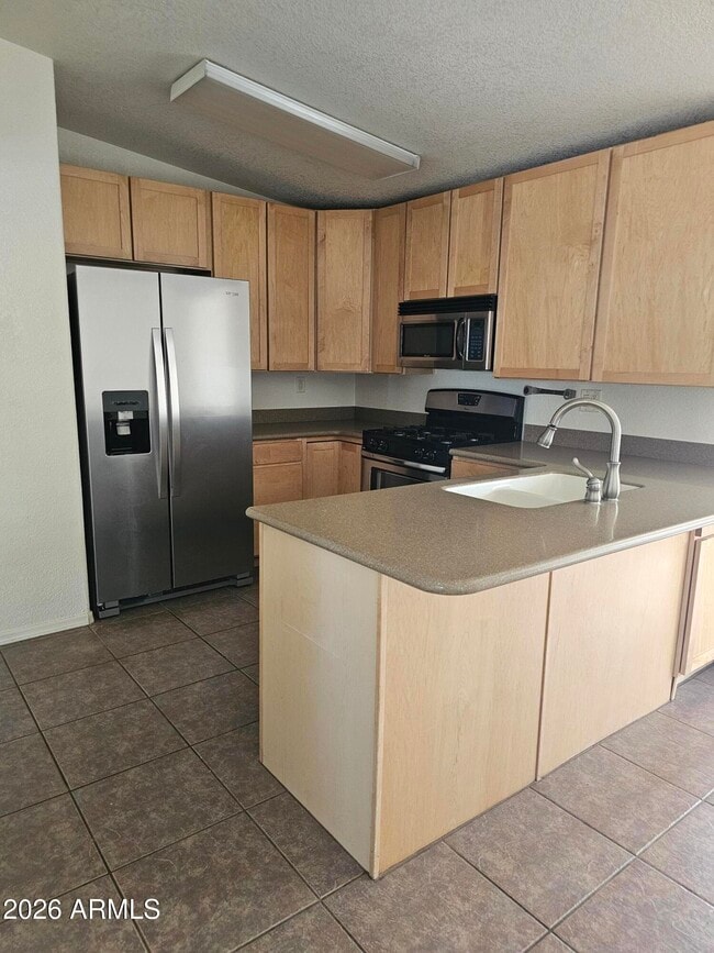 Building Photo - 5018 E Evergreen Dr