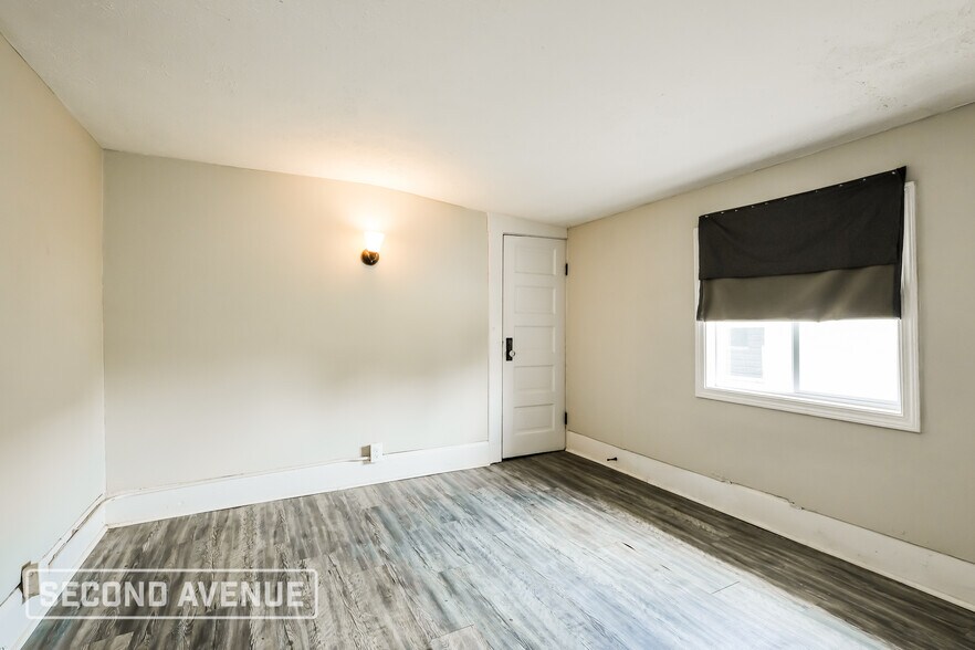 Building Photo - 459 S 41st St