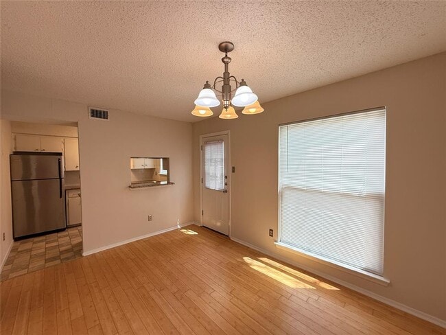 Building Photo - 4520 Depew Ave