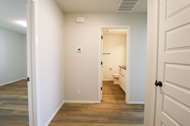 Building Photo - 4 Bed 2 Bath New Construction Home in Bixby