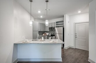Building Photo - Special Offer: Get 8 weeks FREE