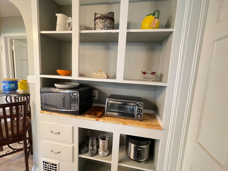 Kitchen - 120 Edgemont Rd